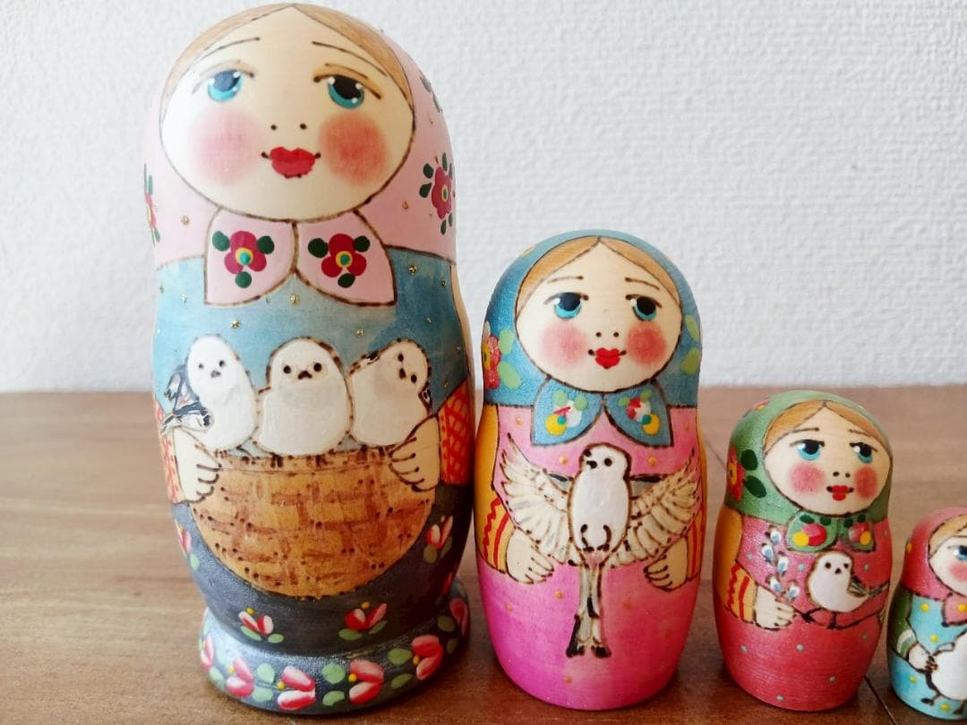 【LYH316】北欧ロシア雑貨 リューバ作のマトリョーシカ　シマエナガ