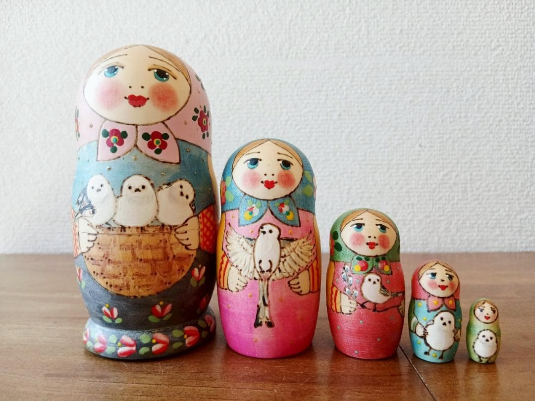 【LYH316】北欧ロシア雑貨 リューバ作のマトリョーシカ　シマエナガ