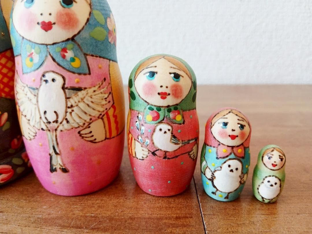 【LYH316】北欧ロシア雑貨 リューバ作のマトリョーシカ　シマエナガ