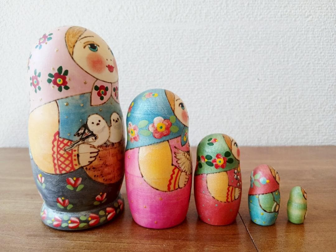 【LYH316】北欧ロシア雑貨 リューバ作のマトリョーシカ　シマエナガ