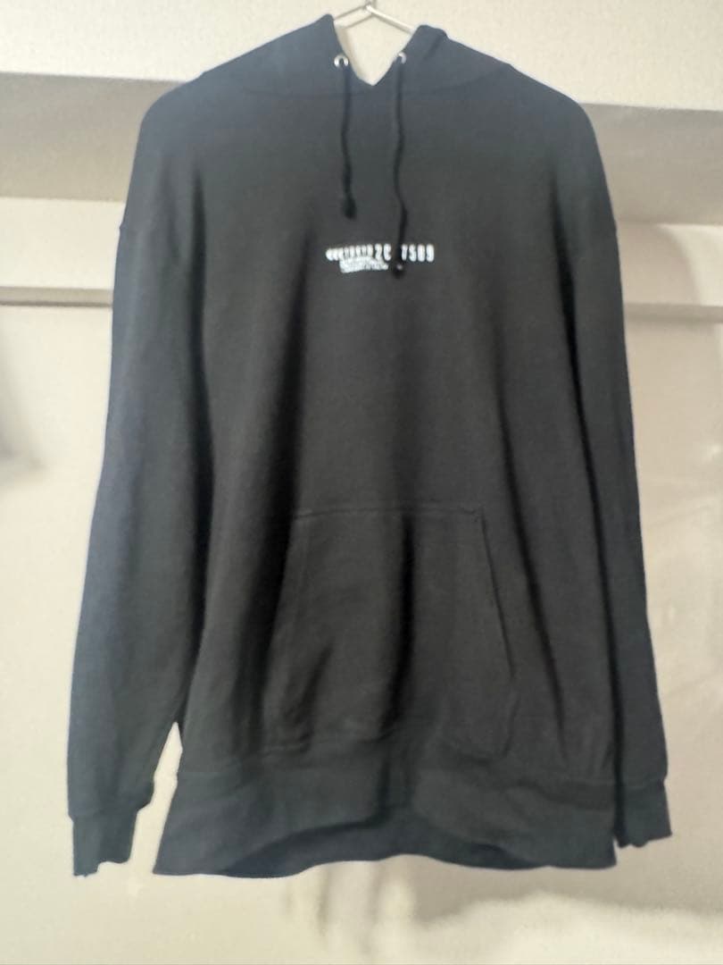 激ロックコラボ 椎名 立希×AILE VIVANTES プルオーバーパーカー - メルカリ