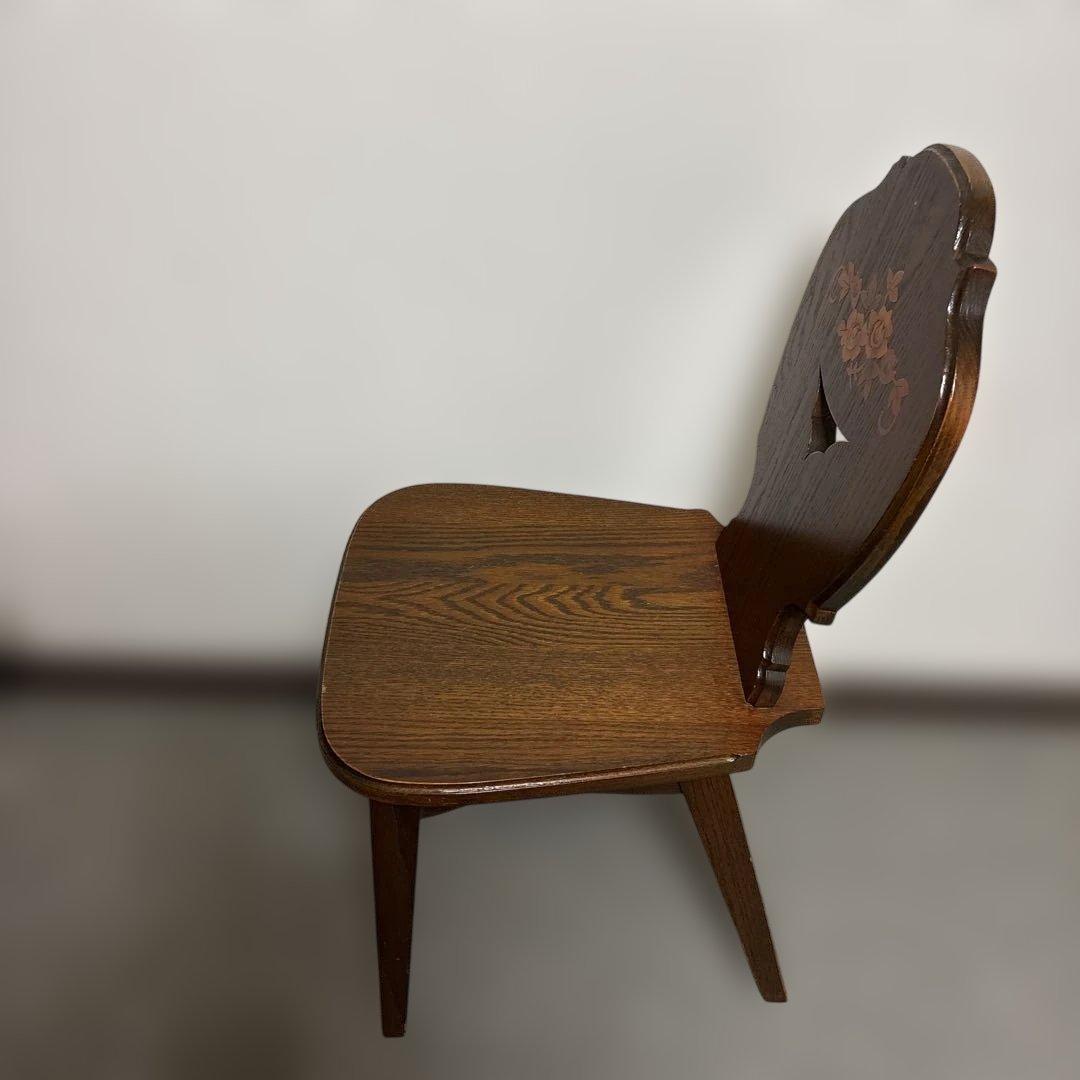 木製クラシック椅子 装飾的な背もたれ