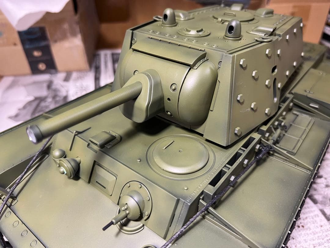 ヘンロン 戦車 KV-1s 新品 組み直し 塗装済 フルセット プレオーダー品