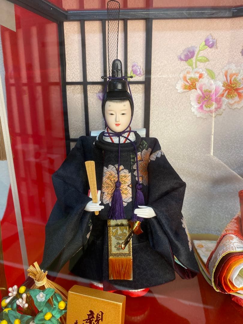 東京久月　雛人形　立親王ガラスケース飾り・間口約４８×奥行約３３×高さ約４３㎝