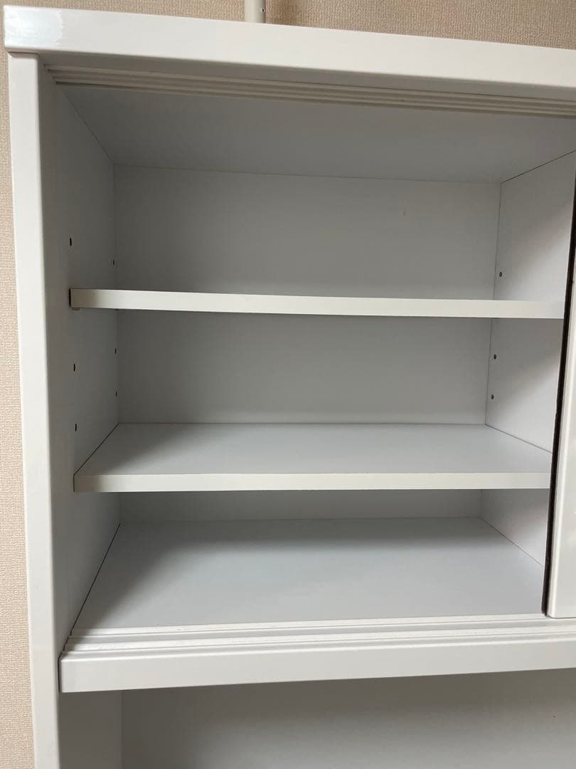 【ひだか】木製食器棚 ガラス扉付き　ブラック×ホワイト