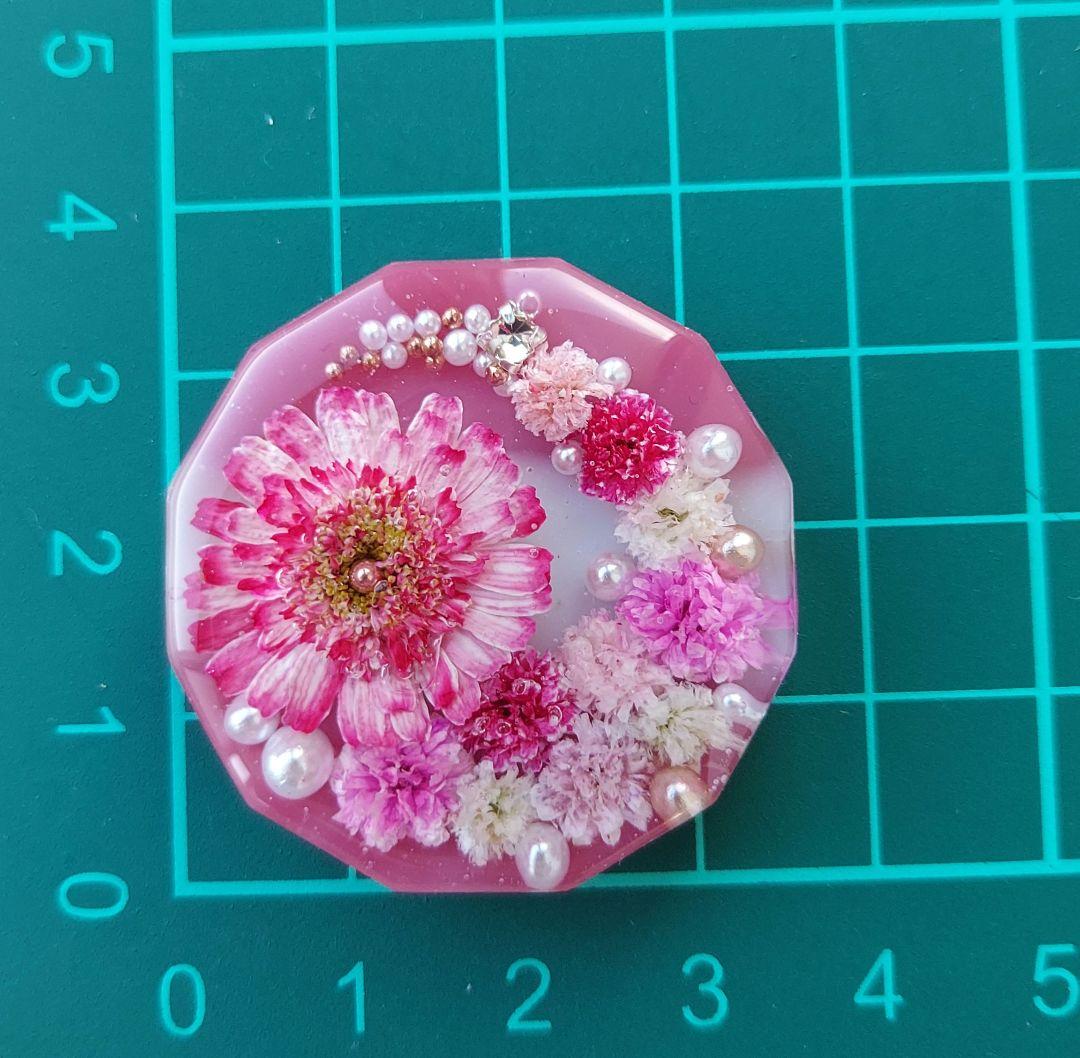 【1369】レジン　マトリカリア　ヘアゴム　ポニーフック　ブロ―チ　ハンドメイド