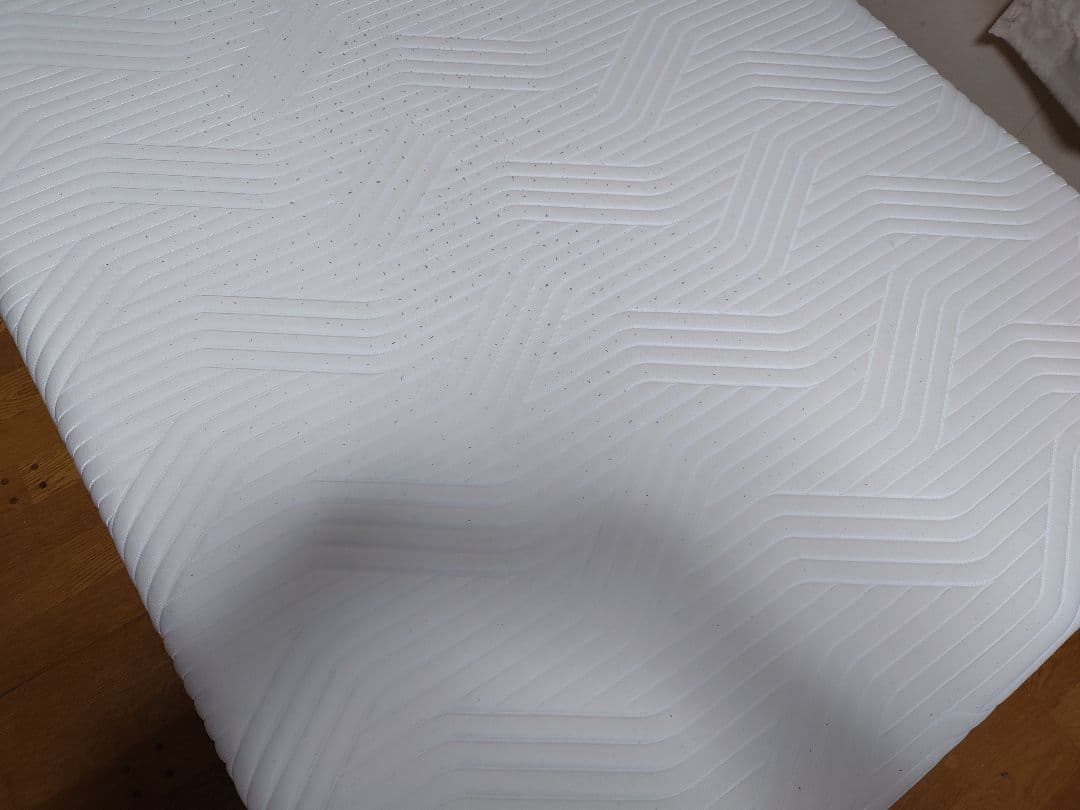 【美品】テンピュール センセーションリュクス 30 セミダブル マットレス