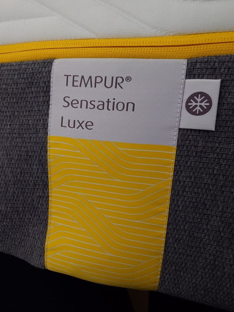 【美品】テンピュール センセーションリュクス 30 セミダブル マットレス