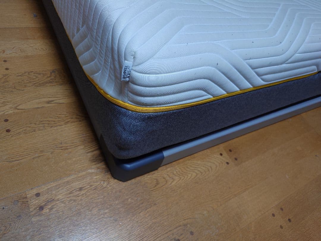 【美品】テンピュール センセーションリュクス 30 セミダブル マットレス