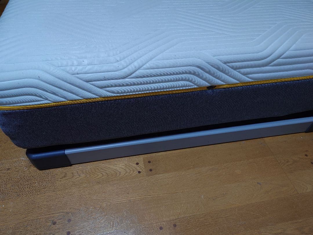 【美品】テンピュール センセーションリュクス 30 セミダブル マットレス