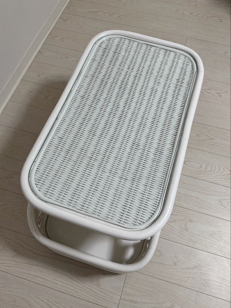 ホワイトラタンアンティークガラスローセンターテーブル