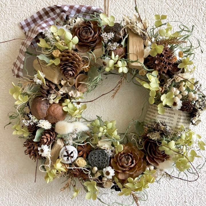 受注制作　アナベル紫陽花と木ノ実のリース
