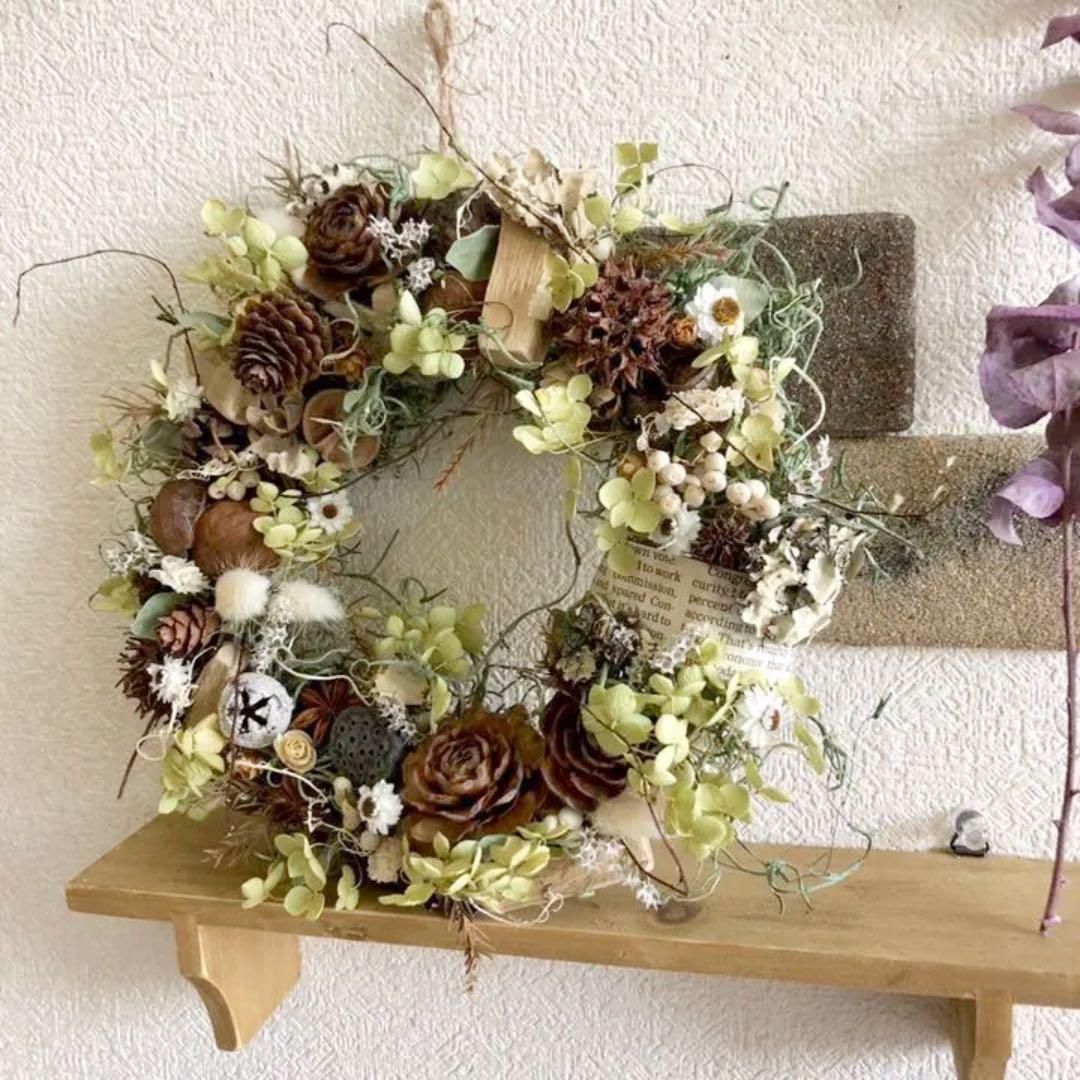 受注制作　アナベル紫陽花と木ノ実のリース