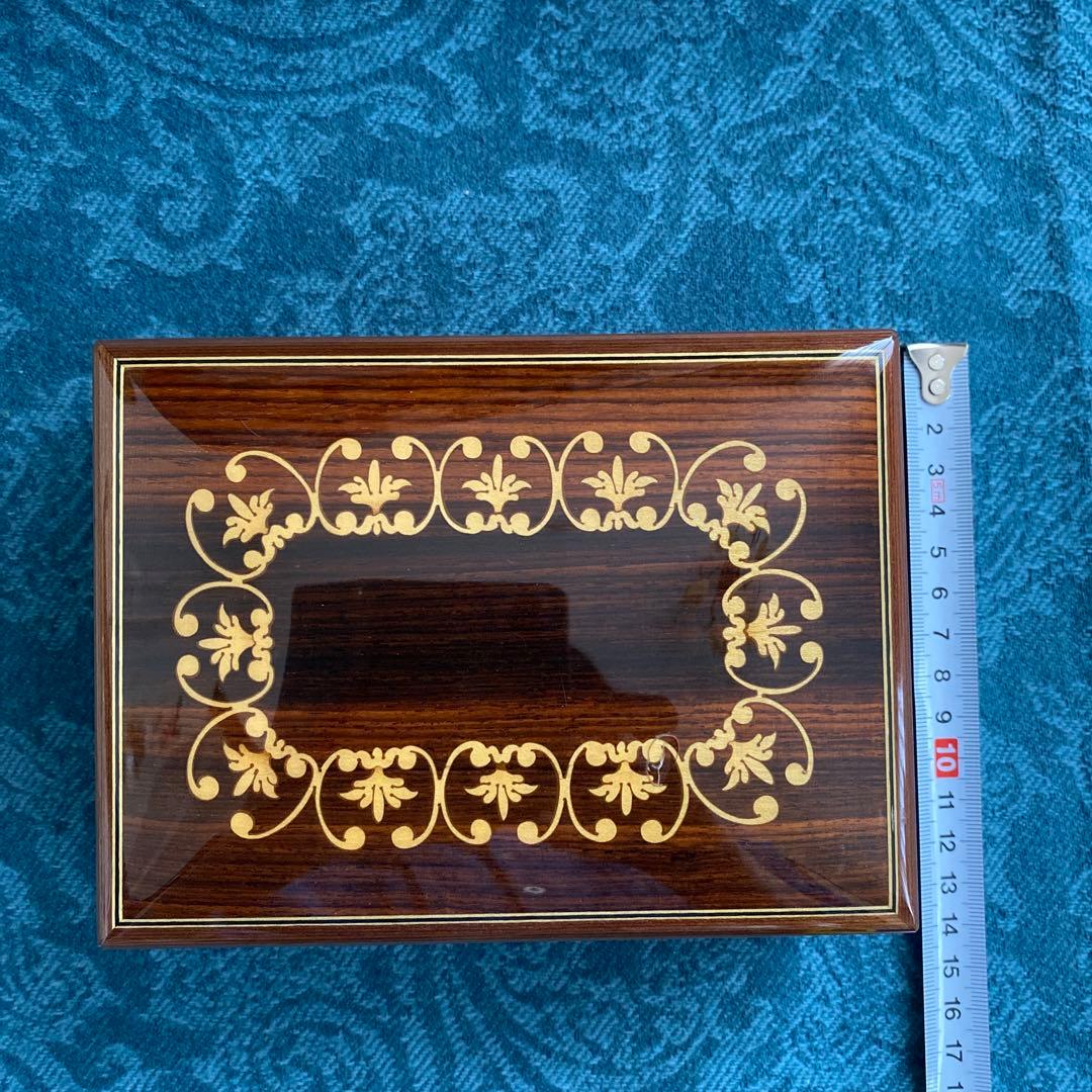 イタリアリュージュ製オルゴールジュエリーボックス　アンティーク