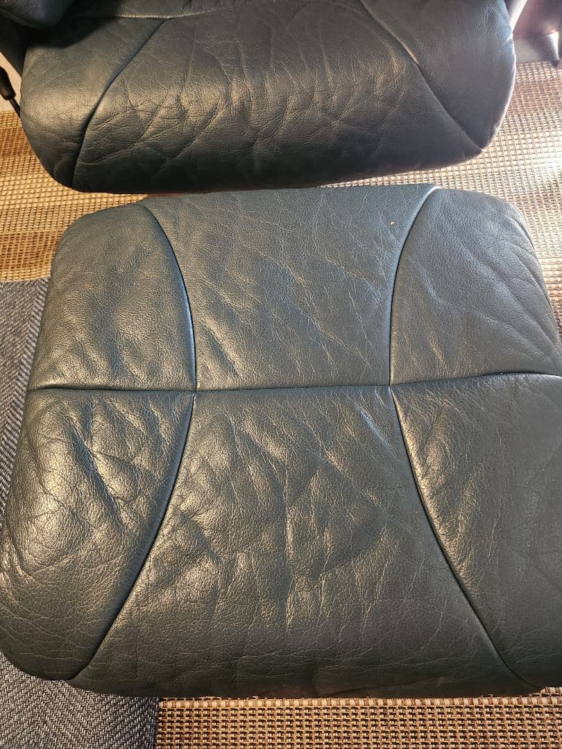 本革 レザー リクライニングチェア オットマン付き