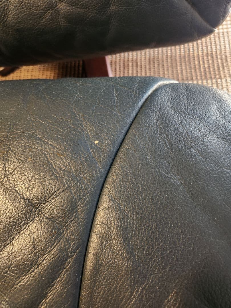 本革 レザー リクライニングチェア オットマン付き