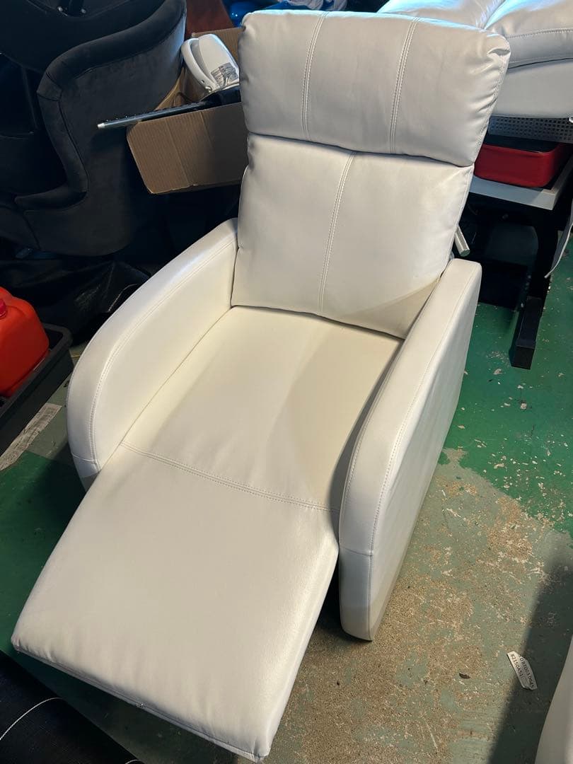 ☆ リクライニングチェア手動　マツエク　ネイル　エステ☆ 未使用