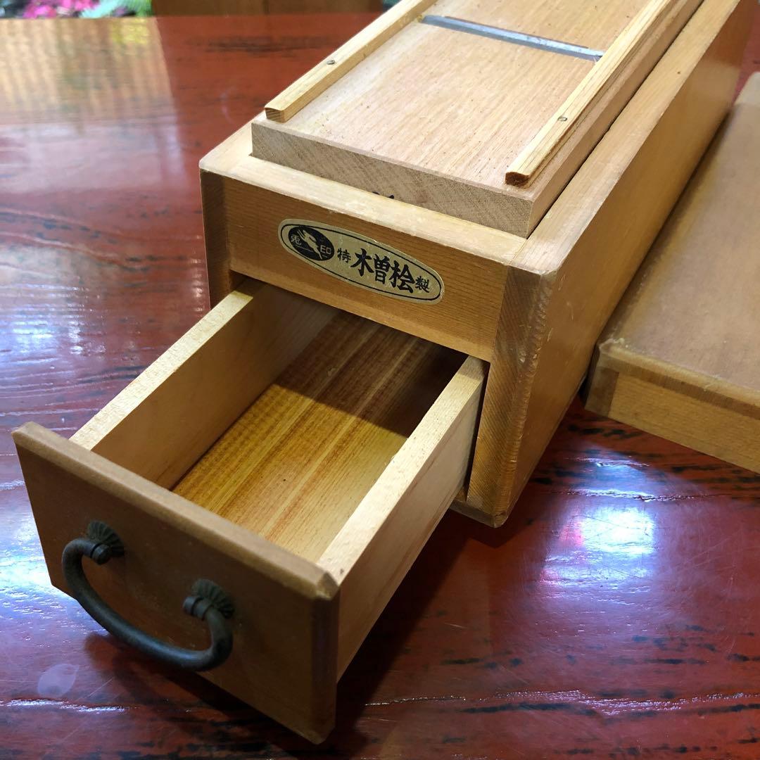 木曽檜製 特製 兎印 木製かつお節削り器 引き出し付き