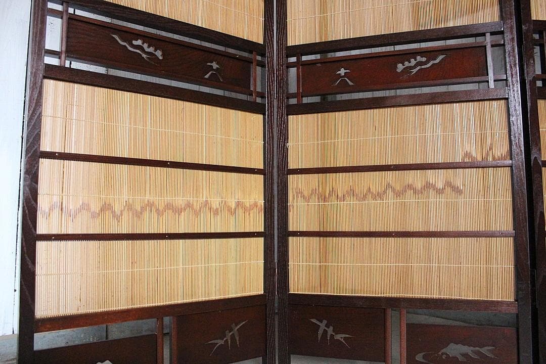 高級　桑材枠×竹簾　屏風　衝立　目隠し　四つ折り　透かし彫り　古民家　古道具