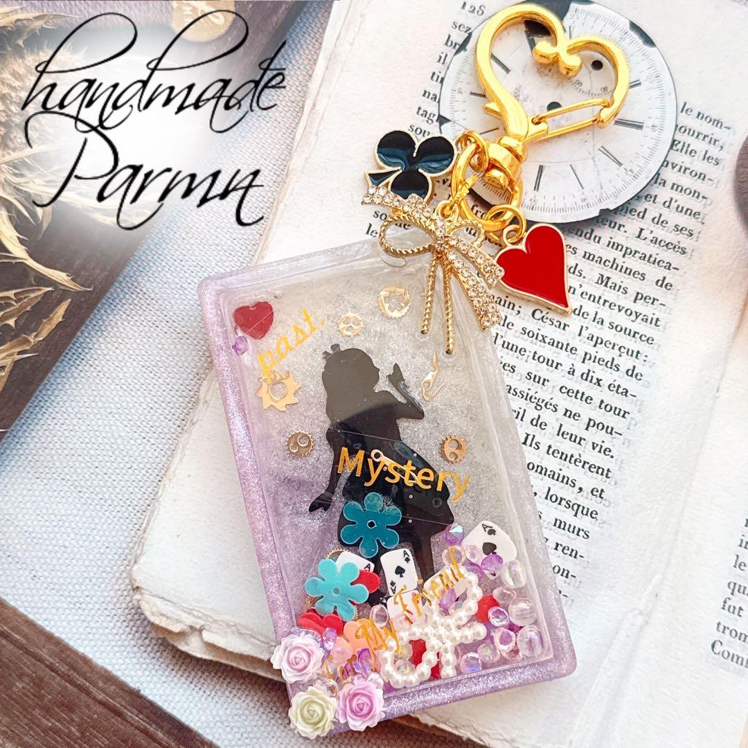 Alice in wonderland♥️ジルコニアリボン付アリスのバッグチャーム