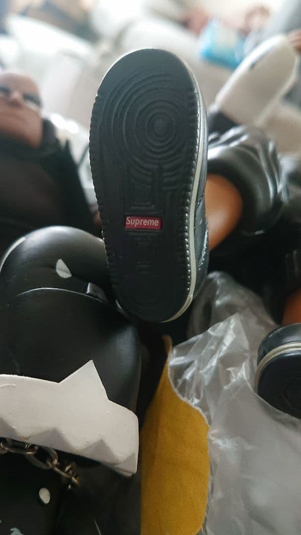 Supremeフィギュアその他多数まとめ売り