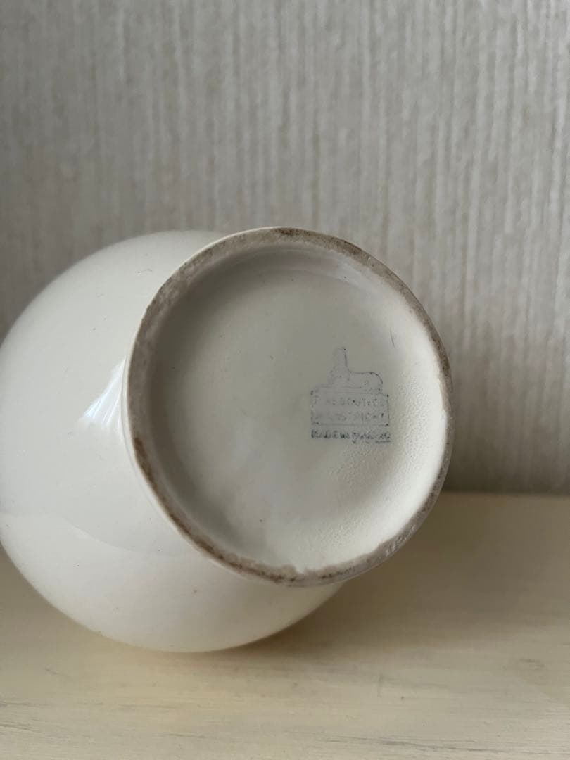 オランダ マースリヒト 白磁 花瓶 - メルカリ