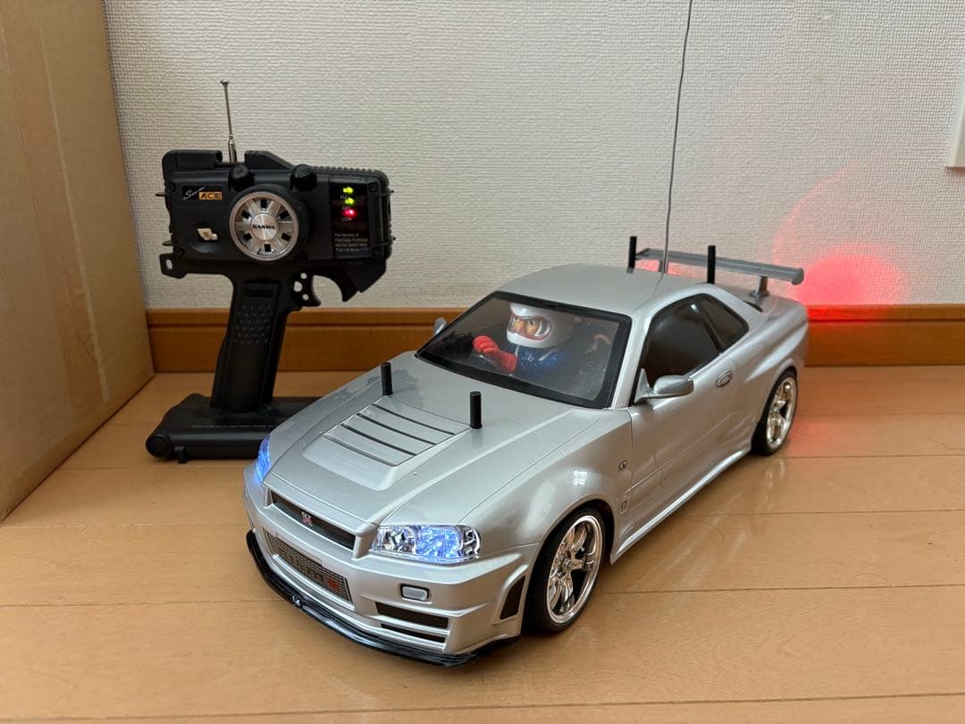タミヤ 1/10電動RC 4WD R34 GT-R TT-01 現状品