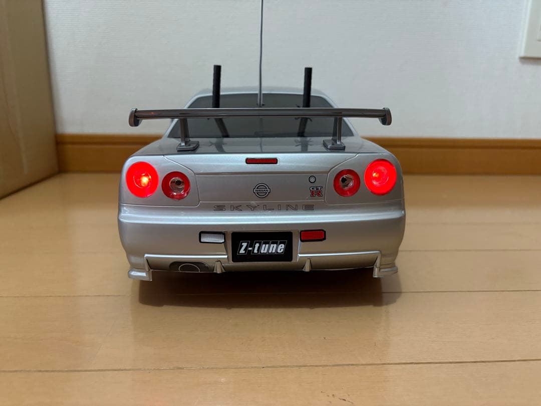タミヤ 1/10電動RC 4WD R34 GT-R TT-01 現状品