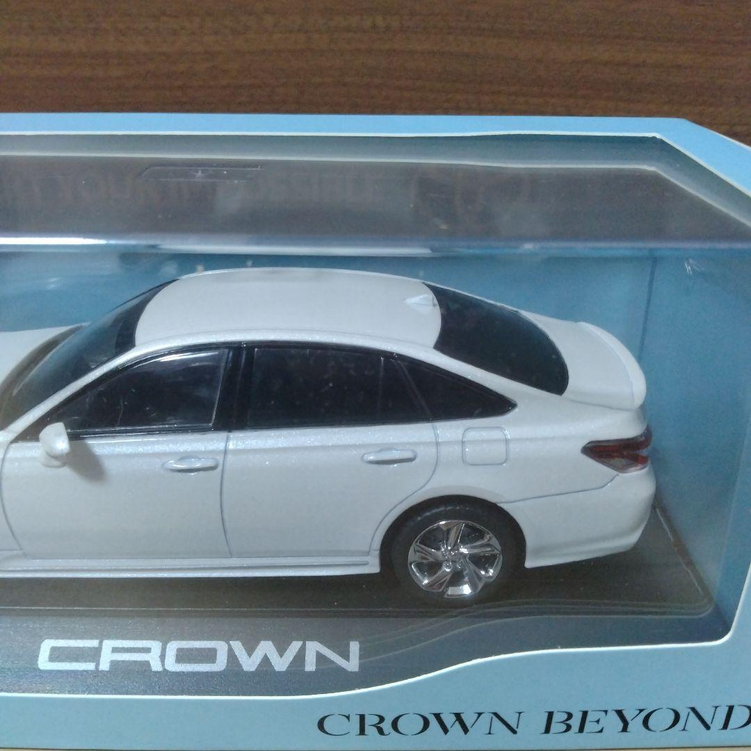 1/30 トヨタ 220クラウン カラーサンプル ホワイトパール - メルカリ