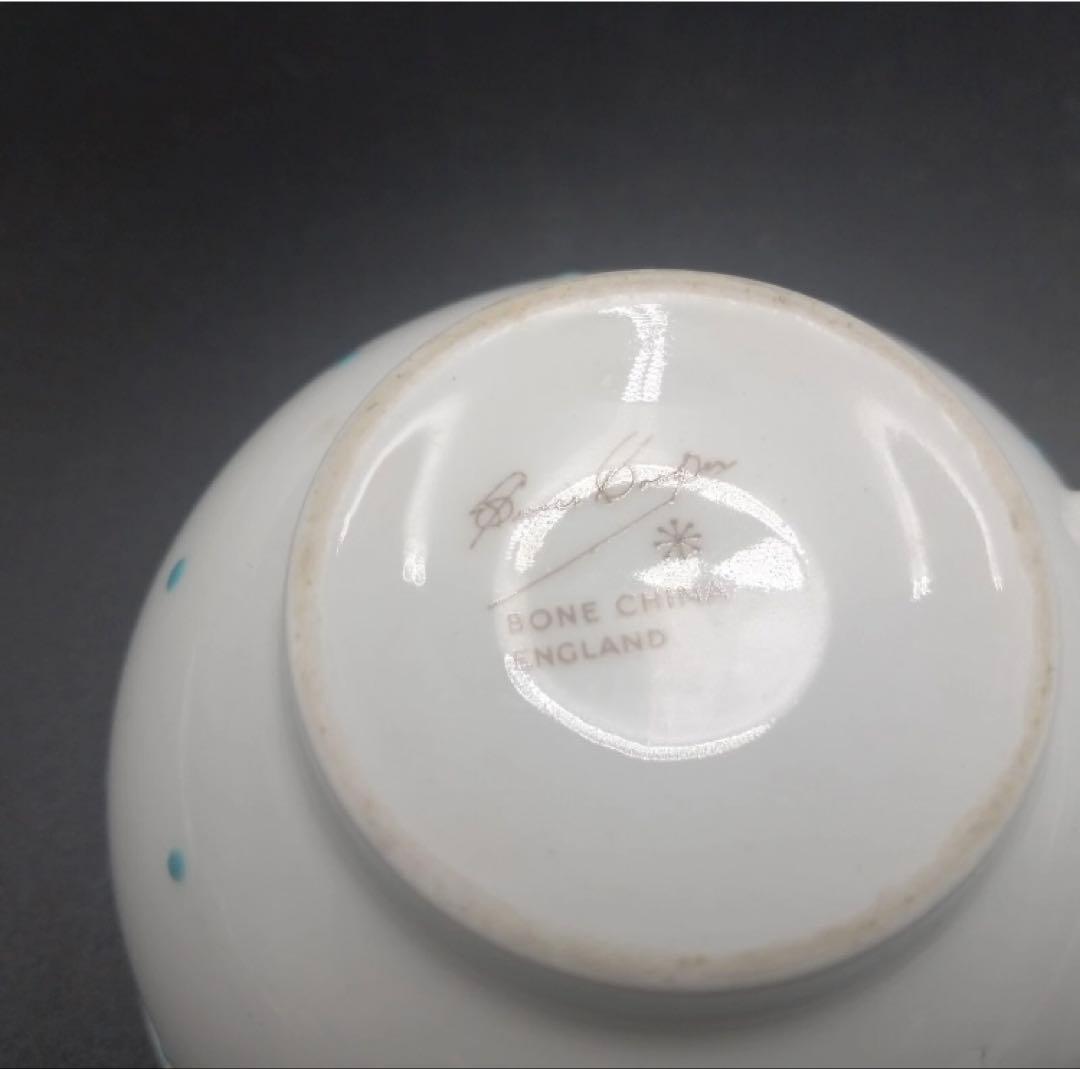 スージークーパー 美品 レイズドドット ティーポット カップ&ソーサー