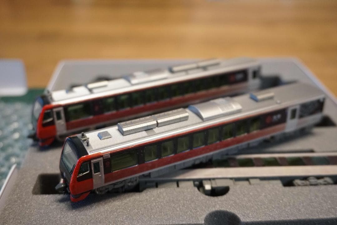 KATO製 HB-E300系 「海里」ラッピング仕様 4両編成セット - メルカリ