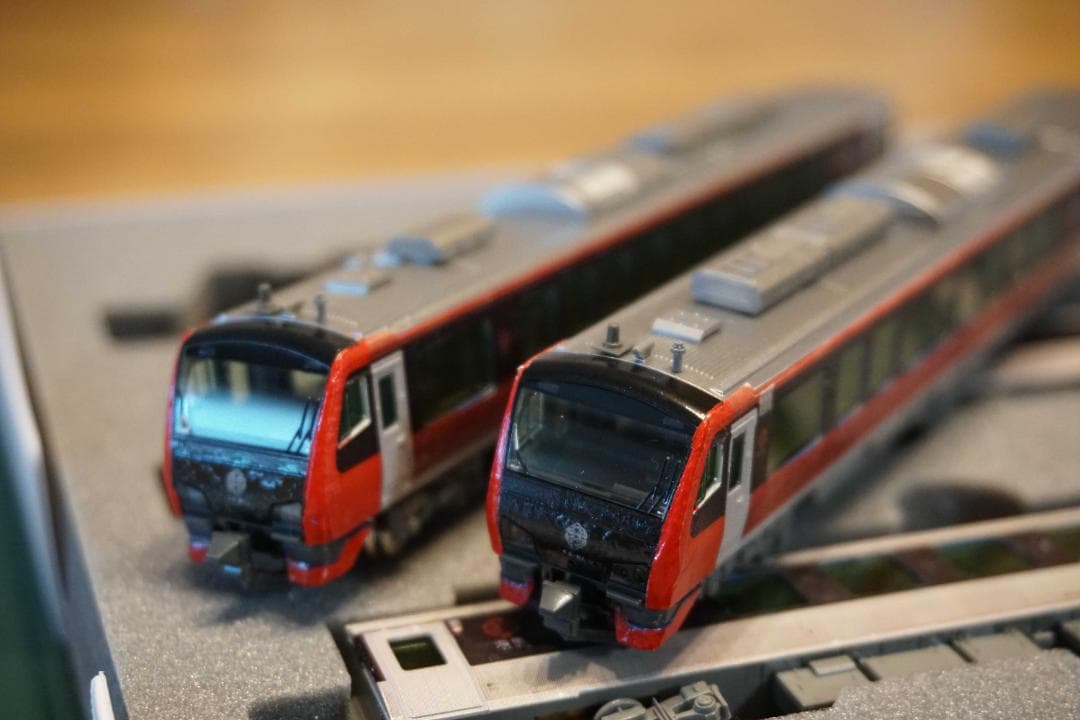 KATO製 HB-E300系 「海里」ラッピング仕様 4両編成セット - メルカリ