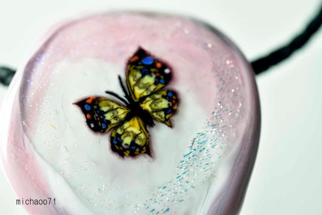 蝶　とんぼ玉 トンボ玉 蜻蛉玉 ペンダントトップ ガラス細工　13468-491