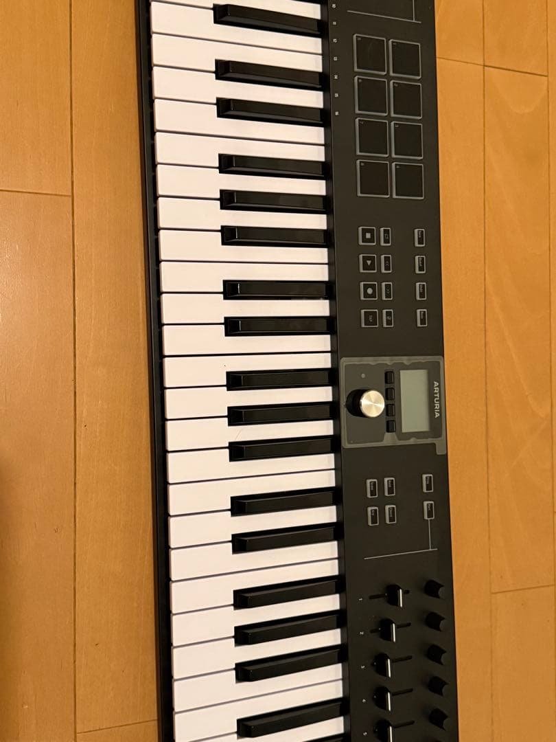 DTM・DAW Arturia KeyLab Essential 61 mk3 Black ARTURIA Keylab Essential 61 Mk3 Black - MIDI Controller - Allround