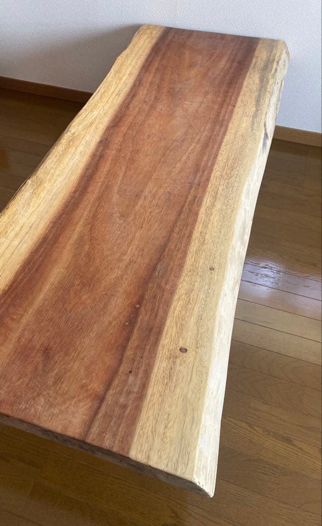 送料込○太いラインが美しいモンキーポッド貴重な一枚板テーブル天板