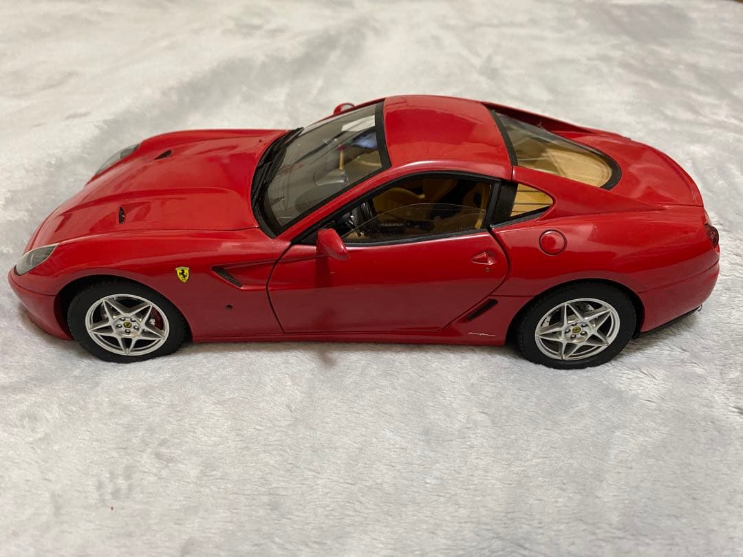 ミニカー Ferrari 599 GTB 1/18