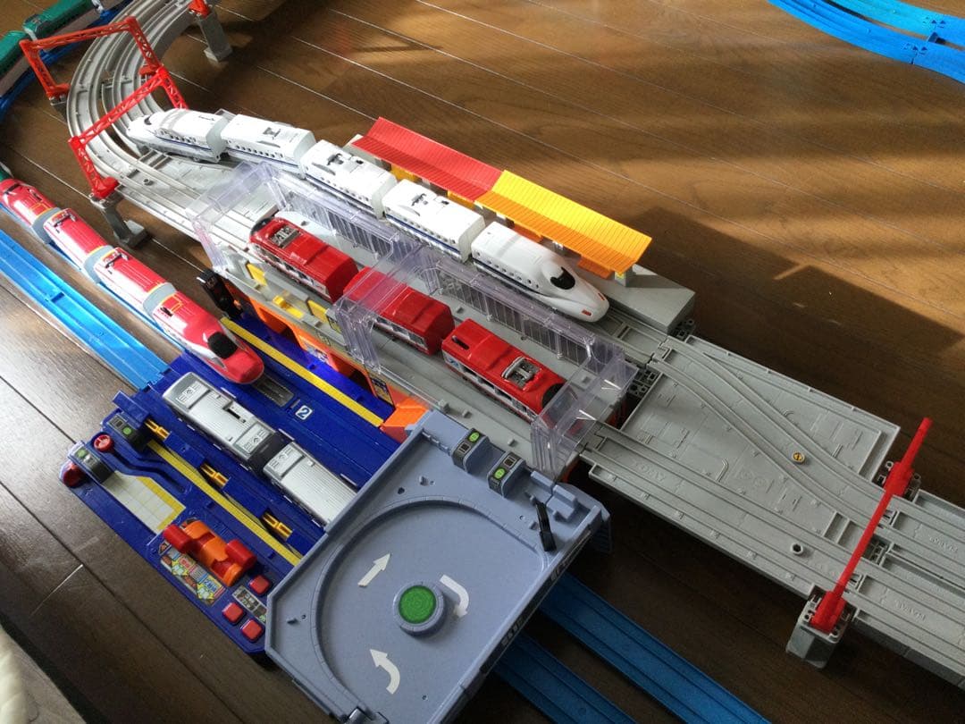 プラレール線路 高架レイアウト 制作例 参考出品 - メルカリ