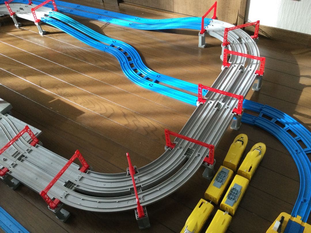プラレール線路 高架レイアウト 制作例 参考出品 - メルカリ
