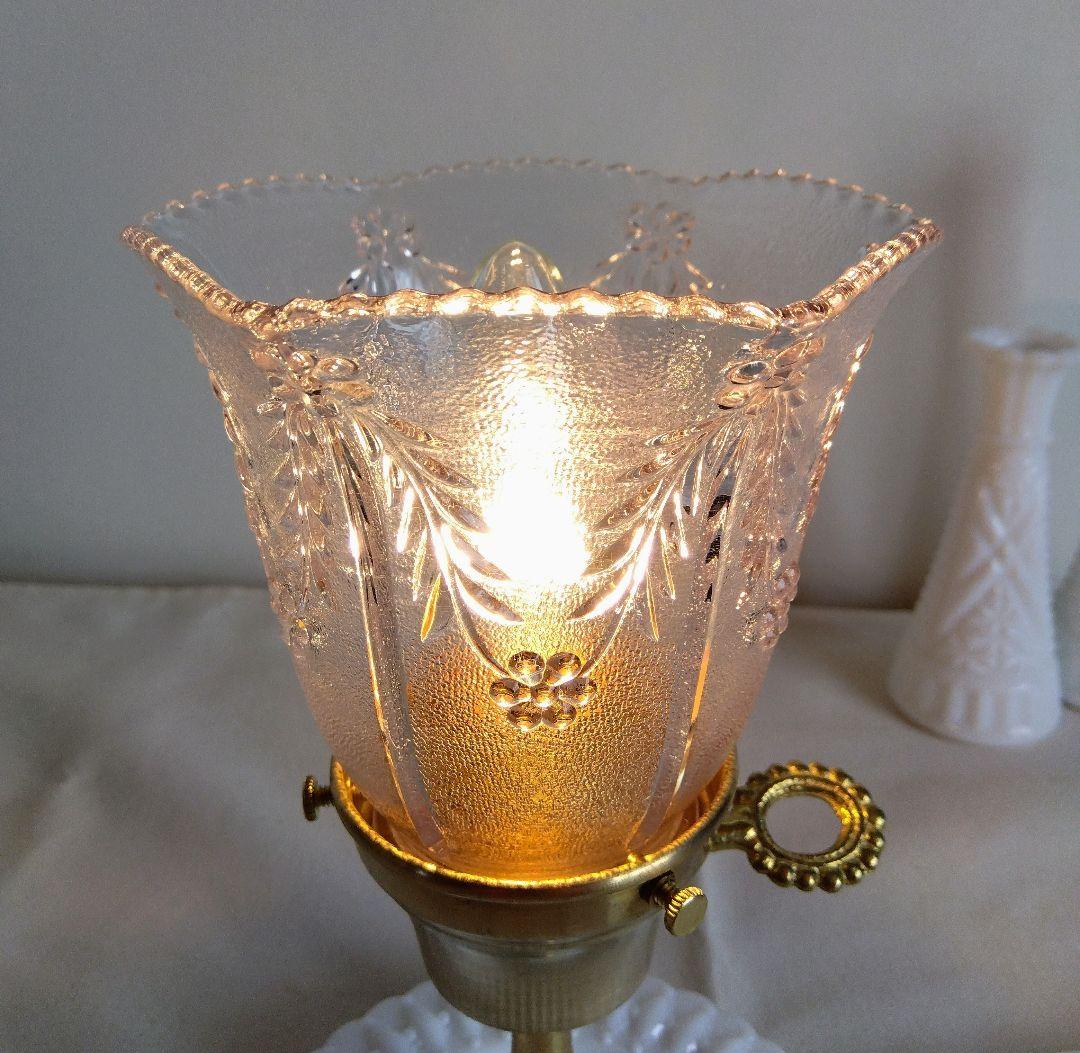 プレスガラスシェード テーブルランプ