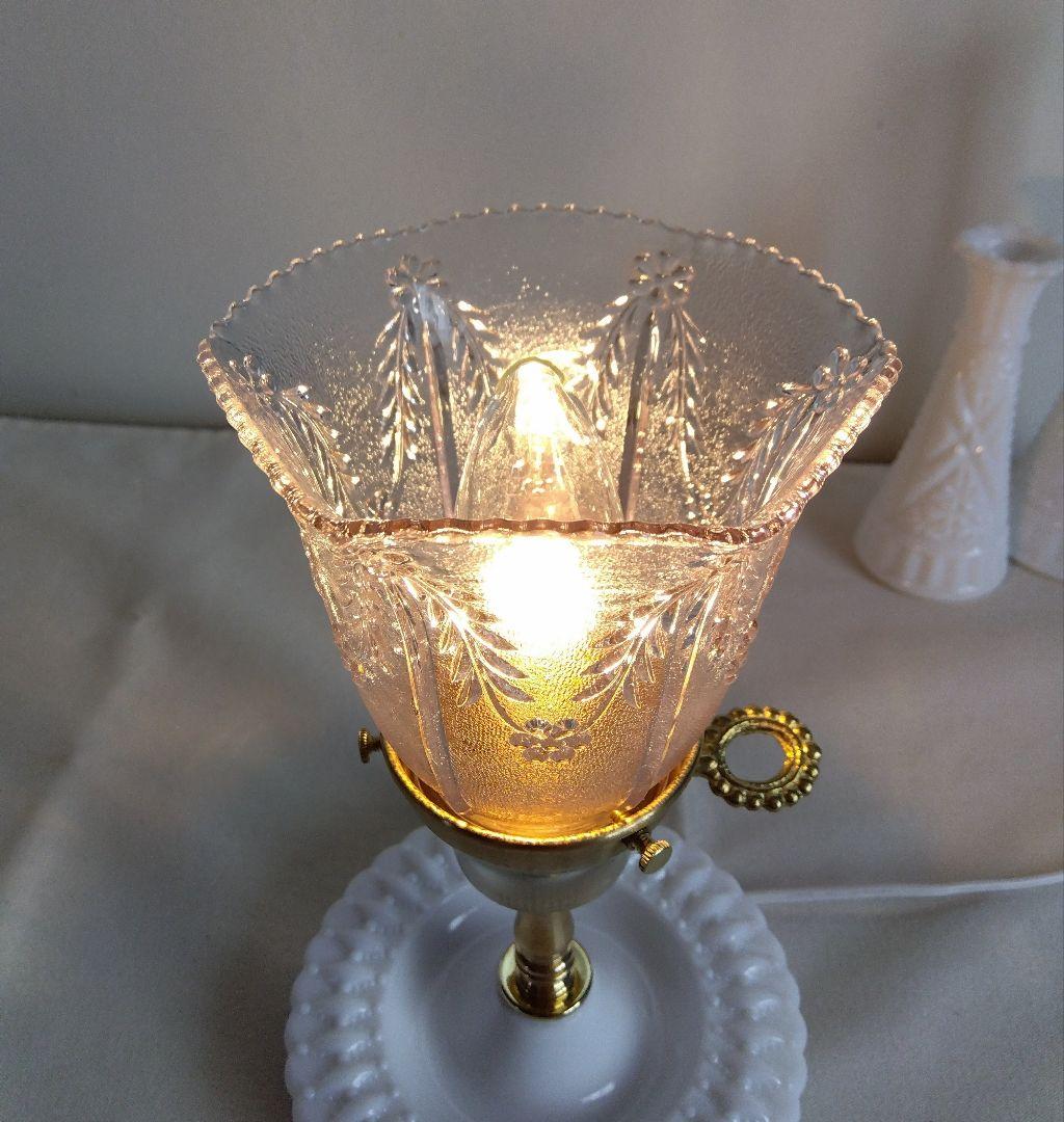 プレスガラスシェード テーブルランプ