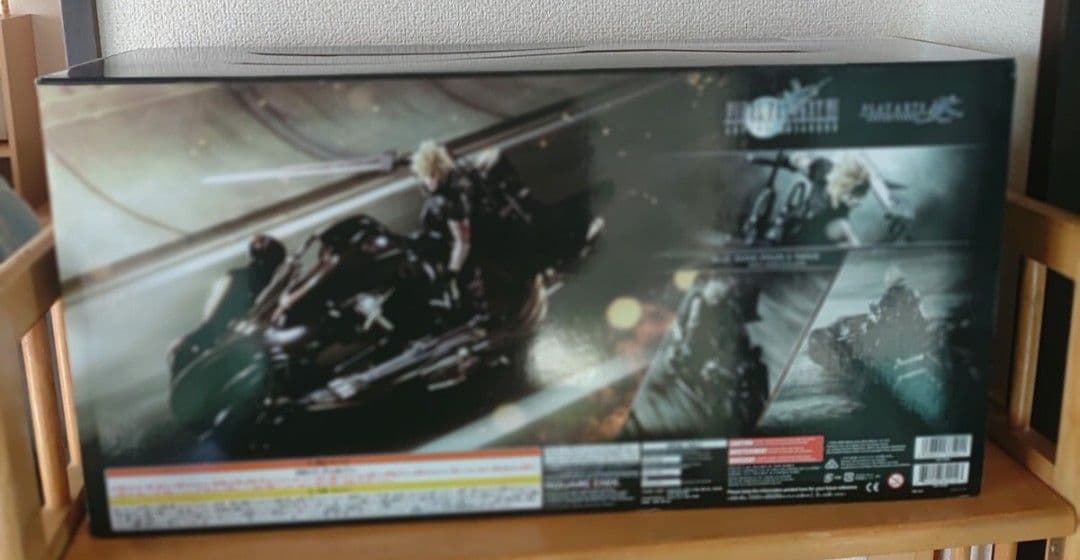 本日ラスト クラウド ストライフ&フェンリル プレイアーツ改