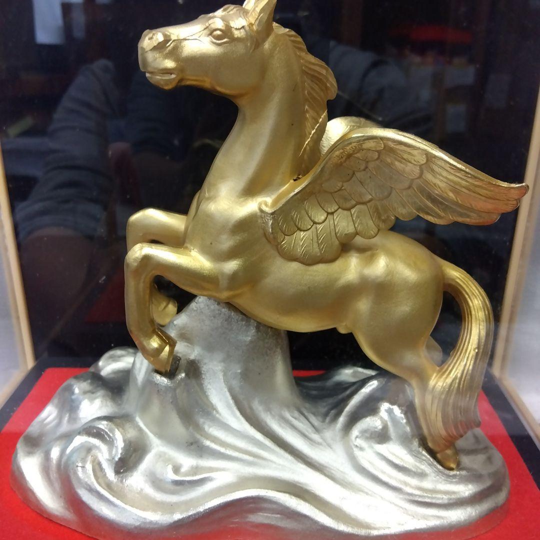 金色の翼のある馬の彫刻　レトロ　ケース付き　ペガサス
