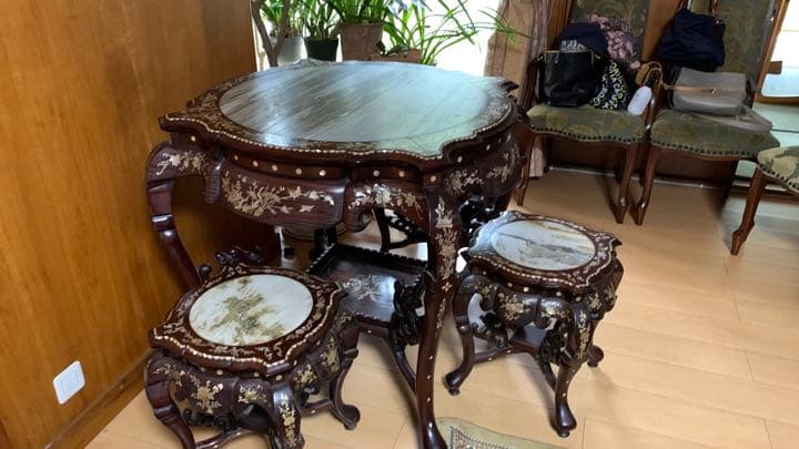 お値下げ交渉チャイニーズテイーテーブたのめるびん配送込み椅子4脚縁起の良い龍の脚