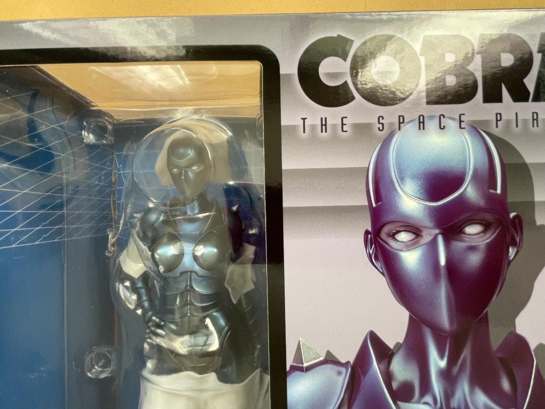 キューズQ　COBRA アーマロイド:レディ 1/6スケールフィギュア