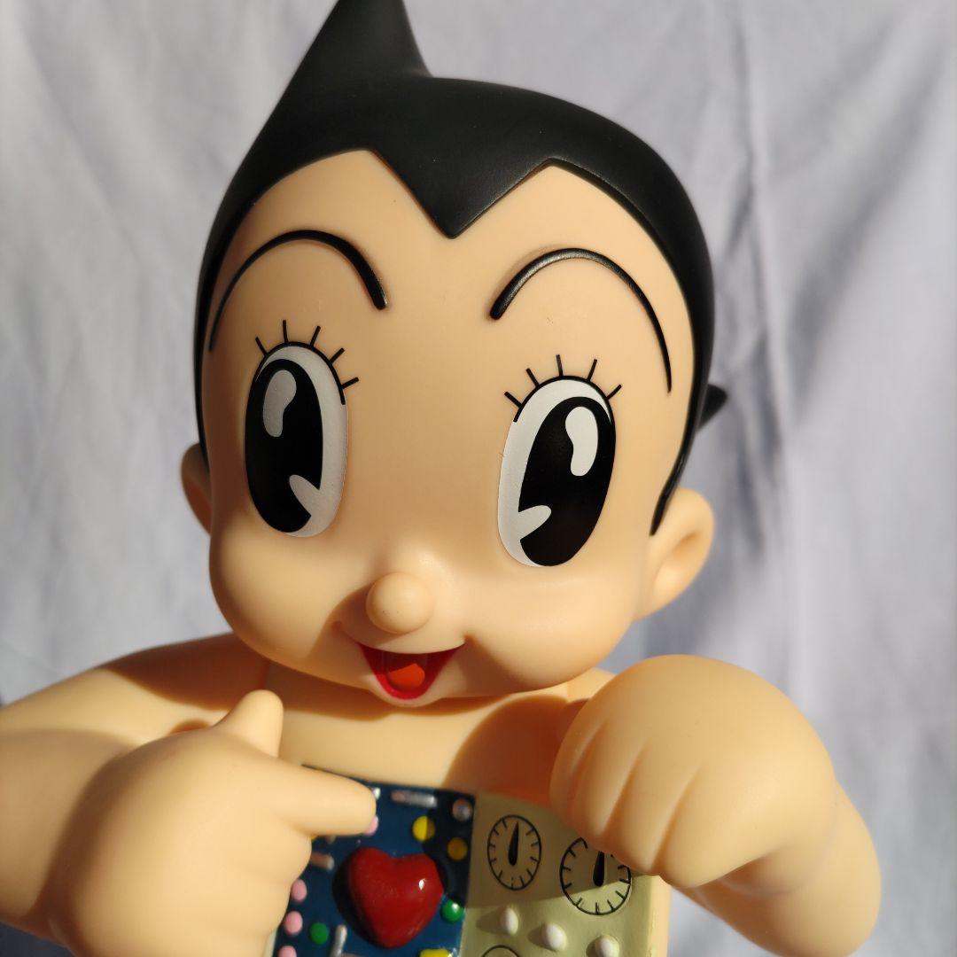 レア！ビリケン商会 鉄腕アトム 生誕1周年記念モデル 胸開きタイプ