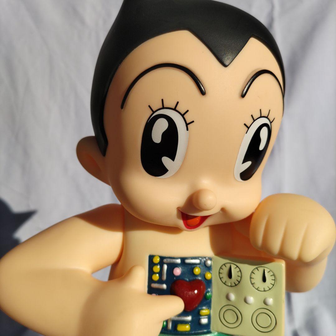 レア！ビリケン商会 鉄腕アトム 生誕1周年記念モデル 胸開きタイプ