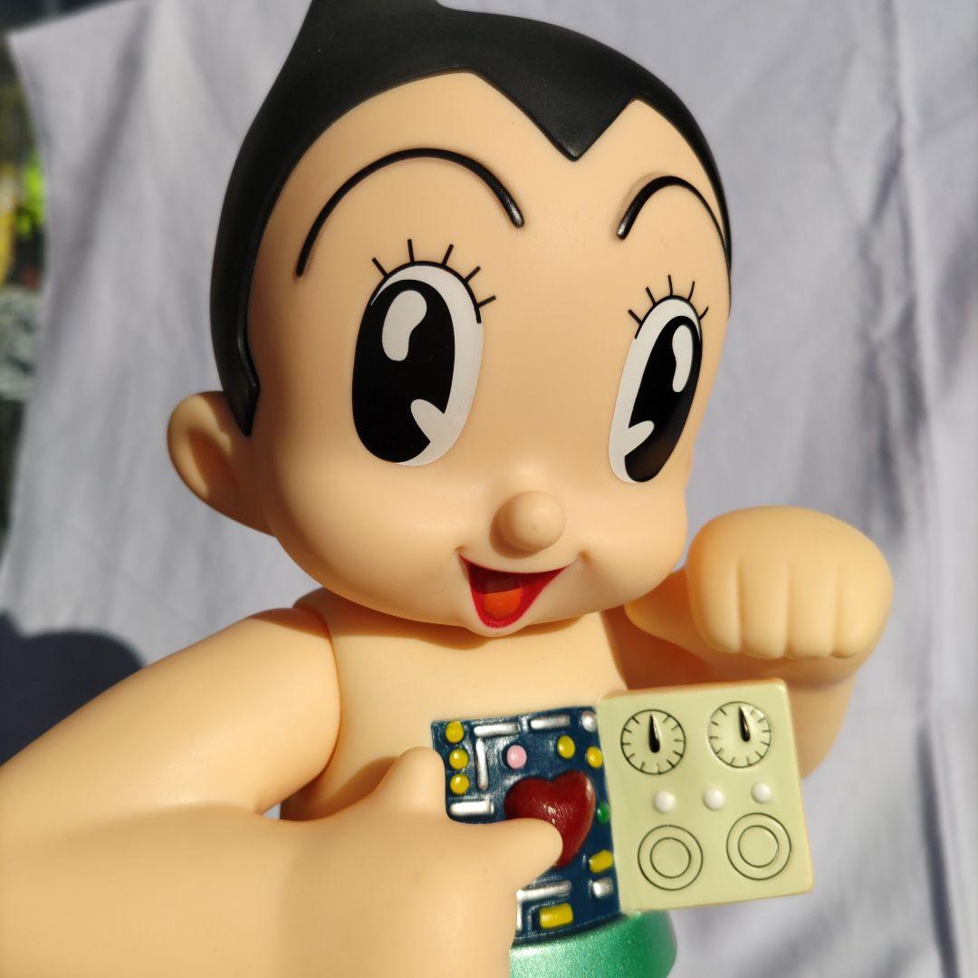 レア！ビリケン商会 鉄腕アトム 生誕1周年記念モデル 胸開きタイプ