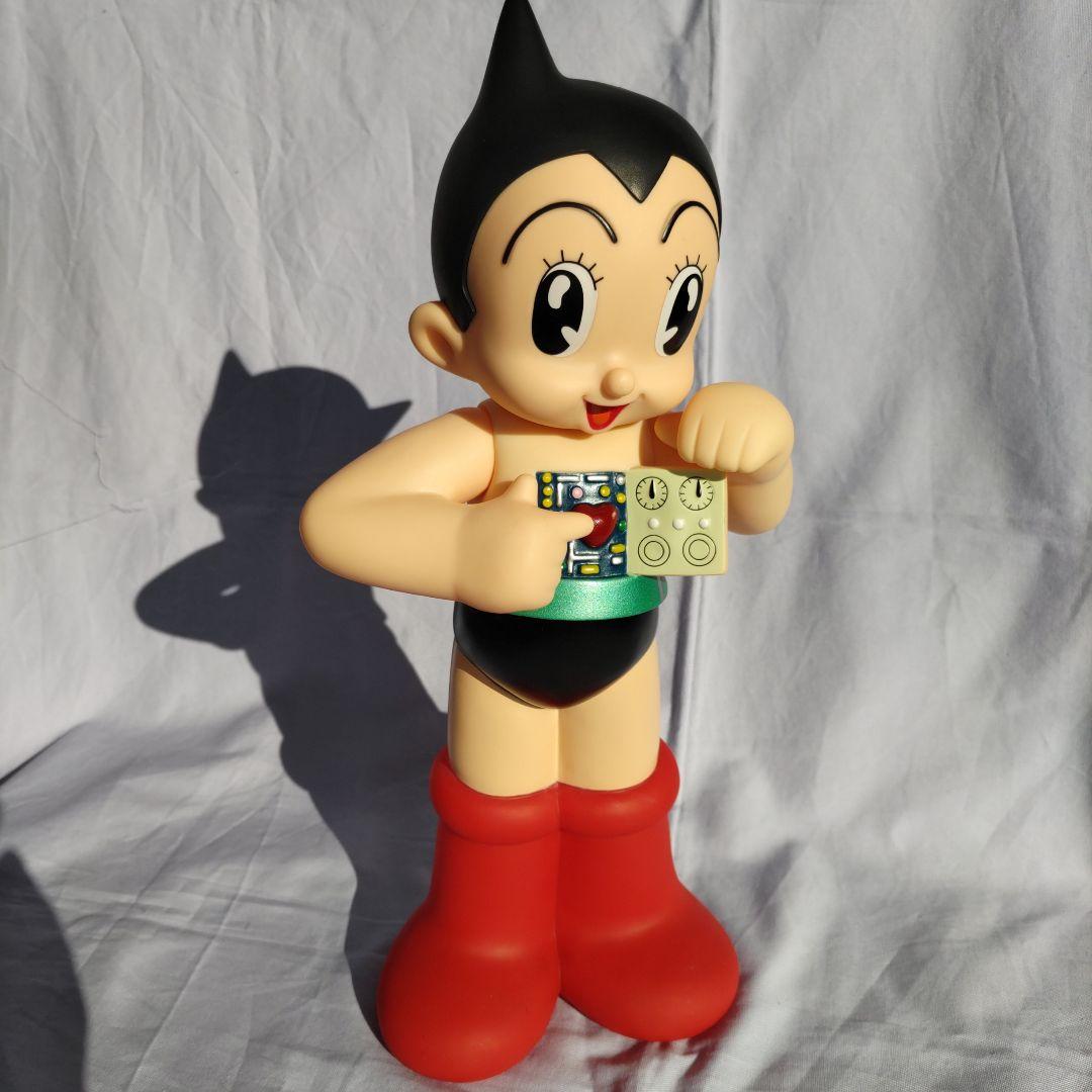 レア！ビリケン商会 鉄腕アトム 生誕1周年記念モデル 胸開きタイプ