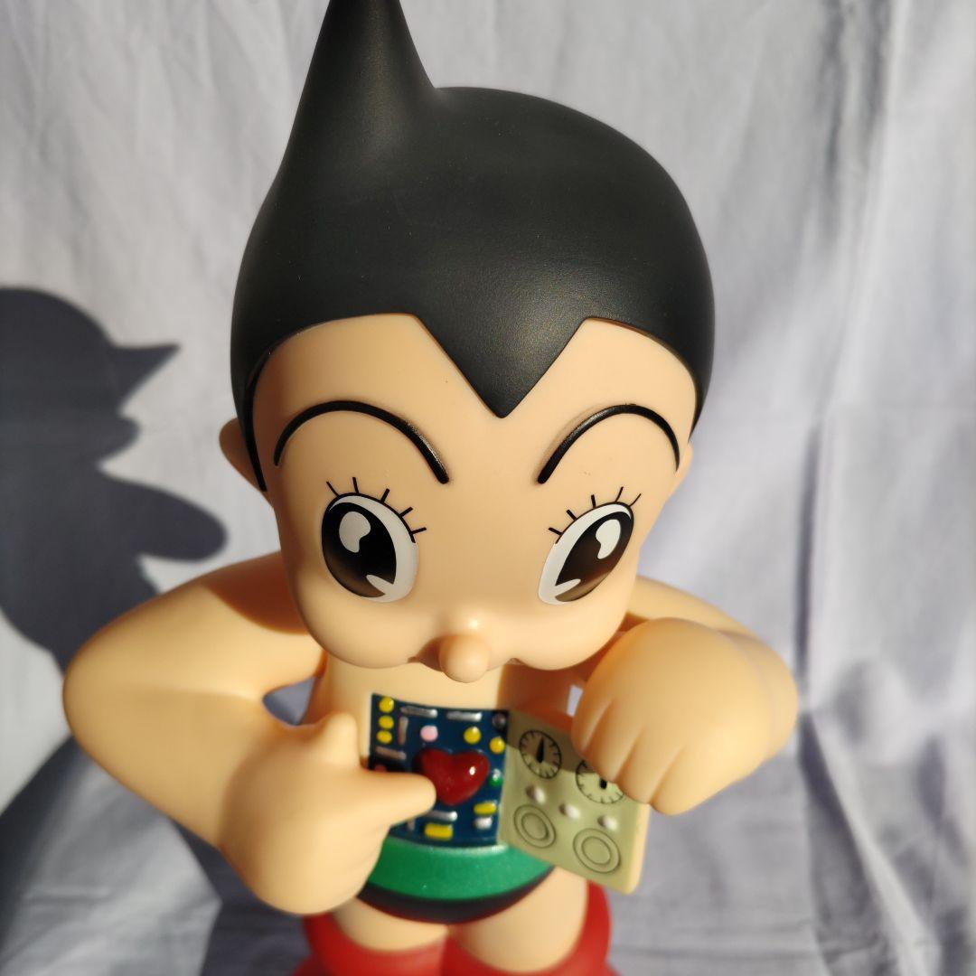 レア！ビリケン商会 鉄腕アトム 生誕1周年記念モデル 胸開きタイプ