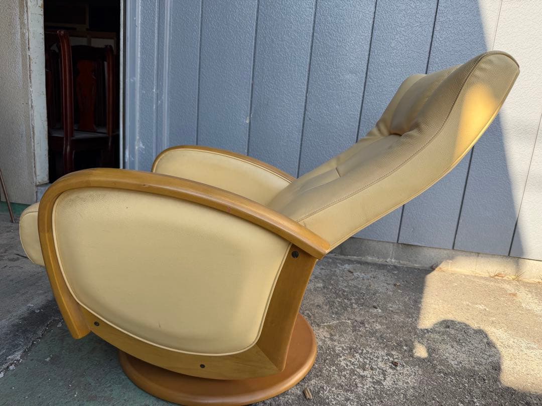 カリモク 本革 ラウンドリクライニングチェア オットマン スツールシングルソファ